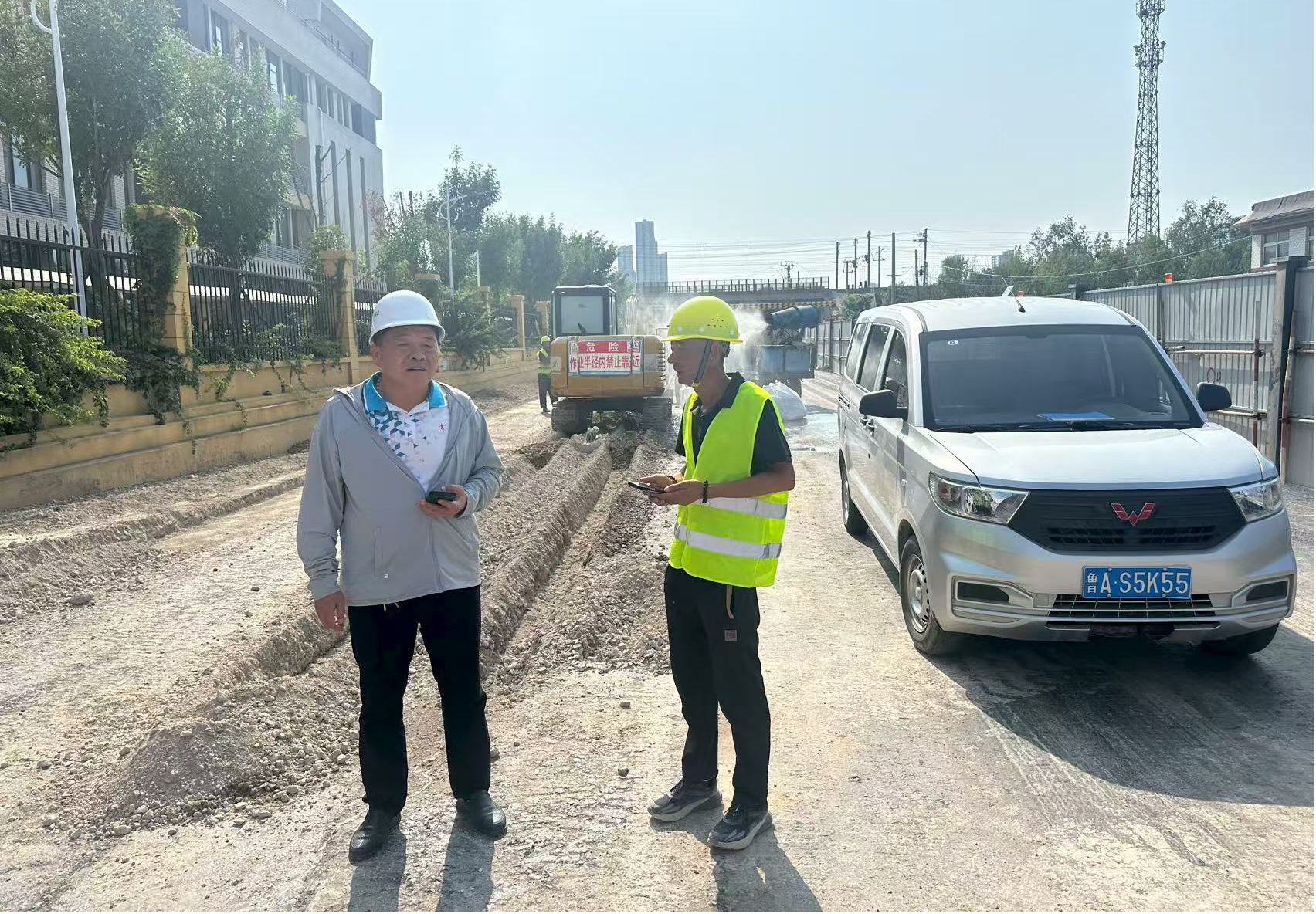 济南市槐荫区兴福街道：向扬尘污染“亮剑” 兴福街道深入开展扬尘污染巡查治理专项行动