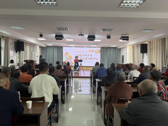 靖江市康阳社区：情暖金秋岁月 爱满重阳时节