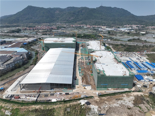 中建八局新型建造公司华南分公司园创樵山智造园项目全面封顶